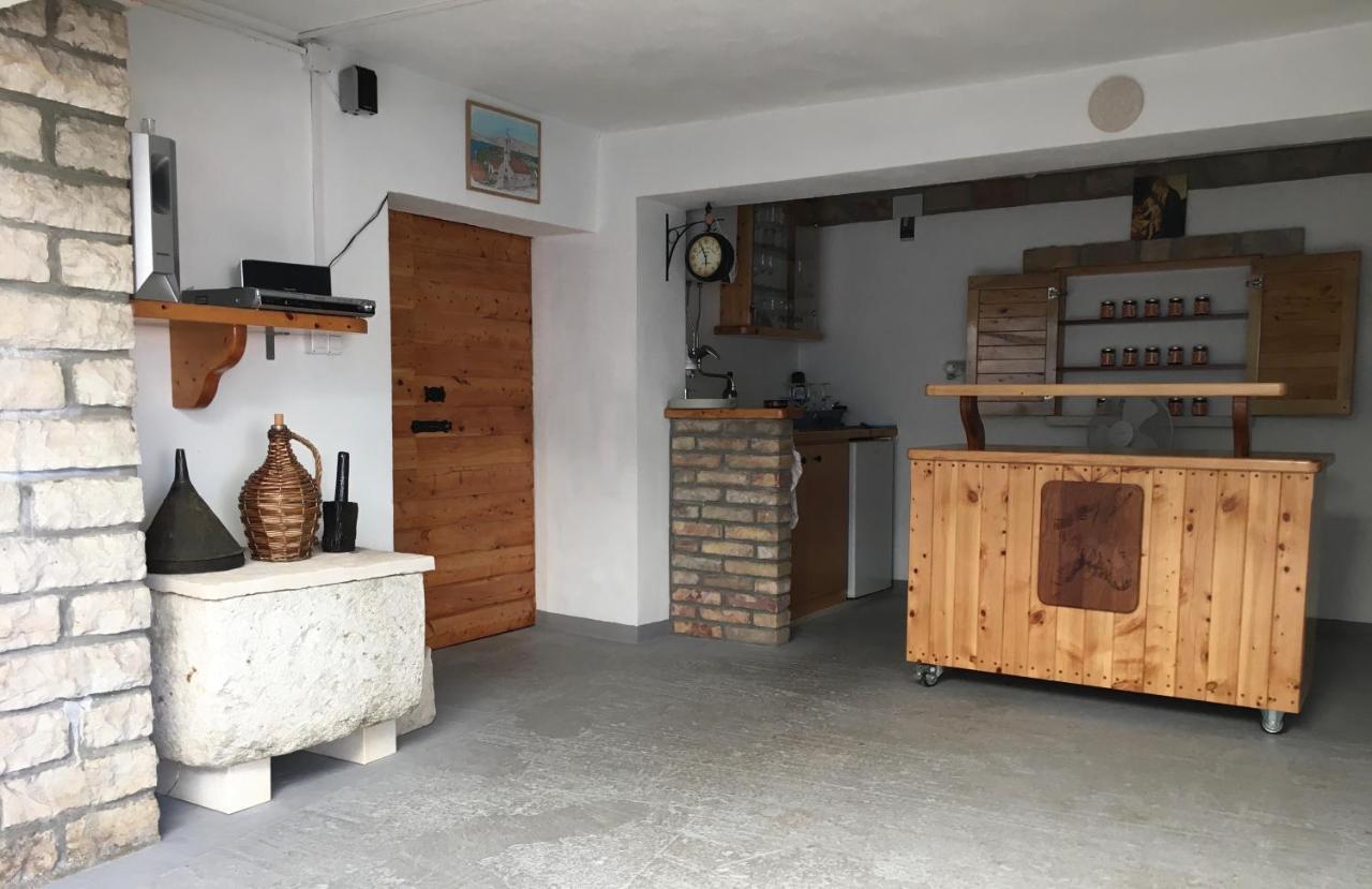 Guesthouse Cipre 룸바르다 외부 사진