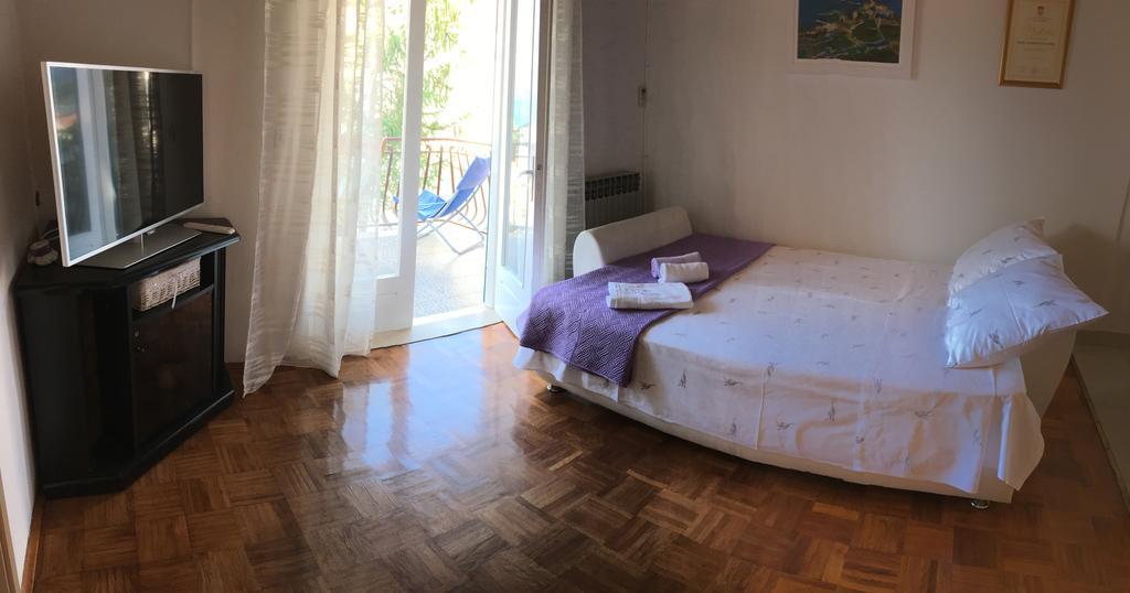 Guesthouse Cipre 룸바르다 외부 사진