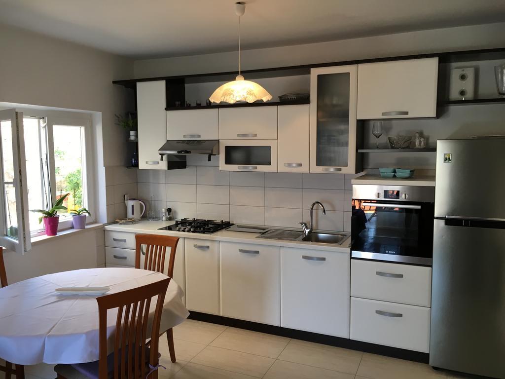 Guesthouse Cipre 룸바르다 외부 사진